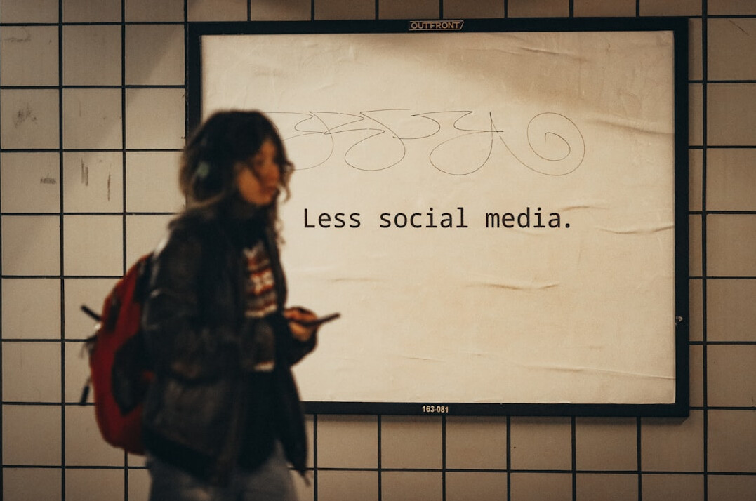 social media users scrolling